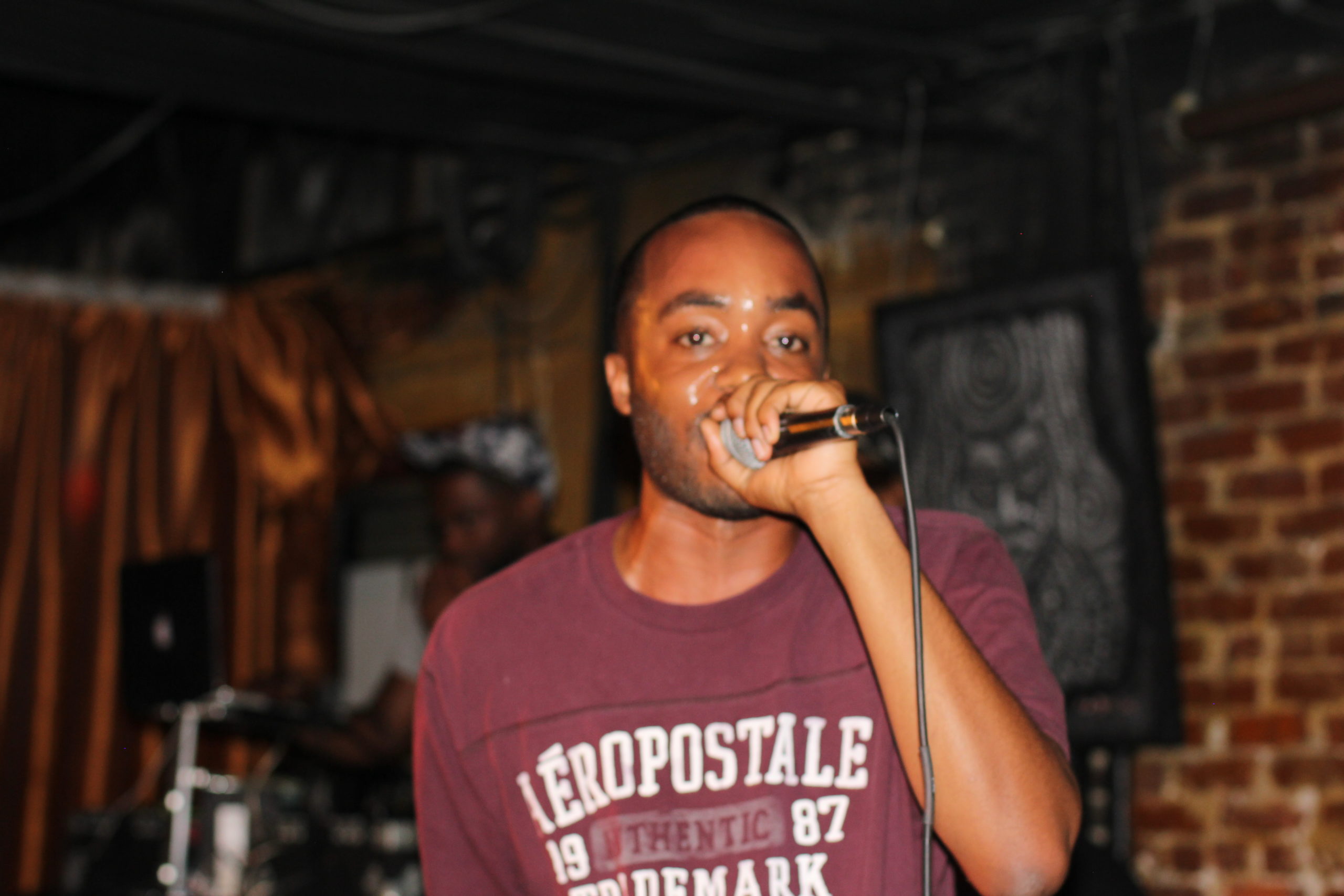 Komplex Performing at UGRailroad Hip-Hop Show (Video)