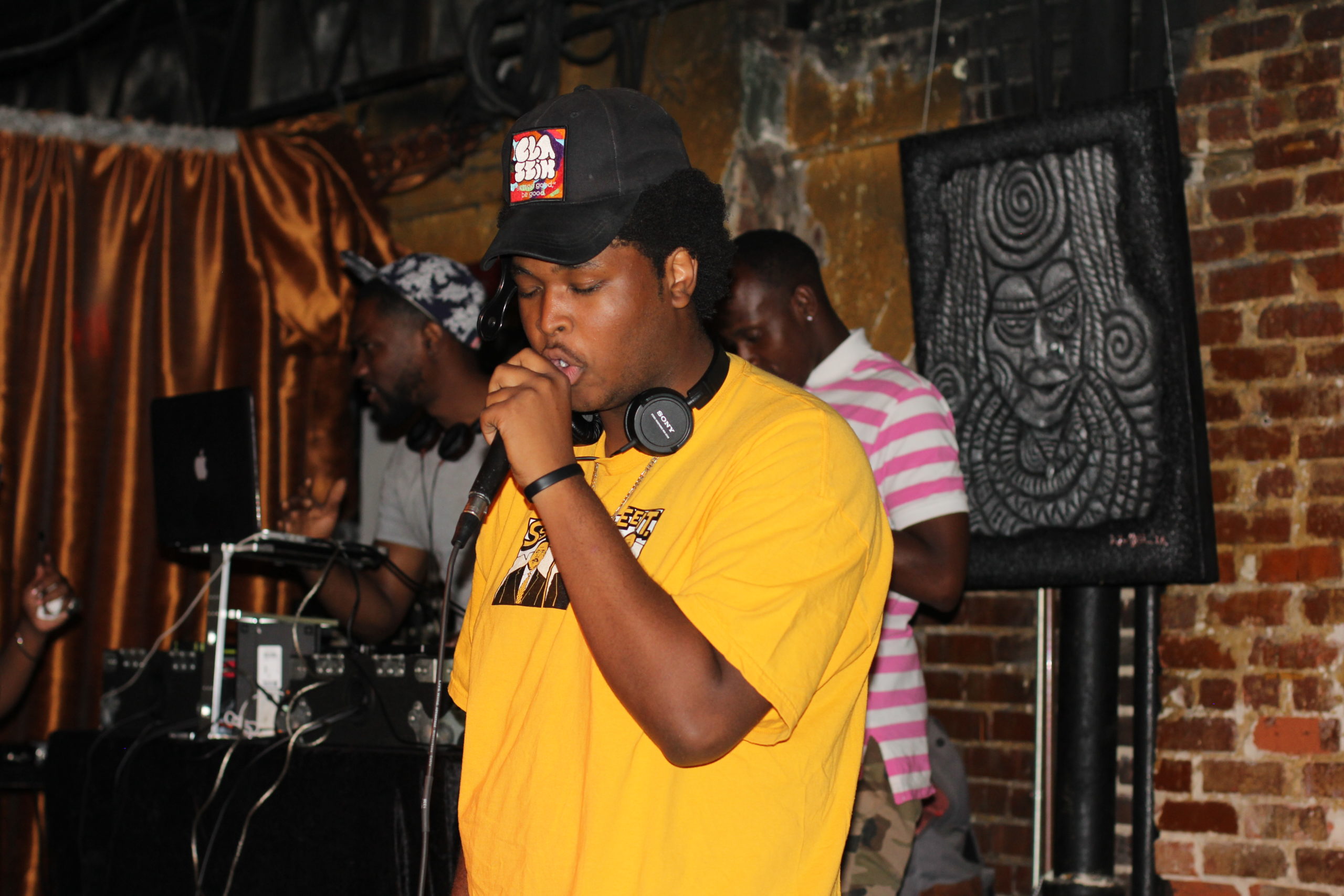 Plewto Smith Performs “Clayco” At UGRailroad Hip-Hop Show (Video)