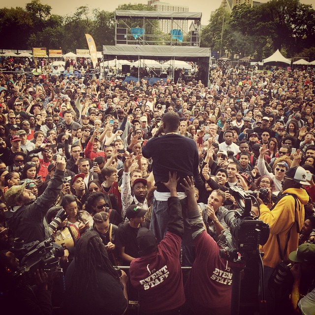Common Brings Out Jay Electronica, Performs “Kingdom” Remix At AAHH! Fest (Video)