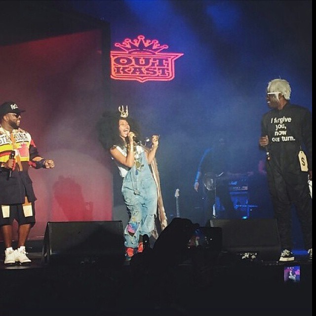 Erykah Badu Joins Outkast, Performs “Humble Mumble” During #ATLast Show (Video)